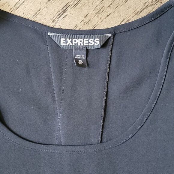 Express black evening blouse back opening XS 🖤🤍 - Picture 3 of 6